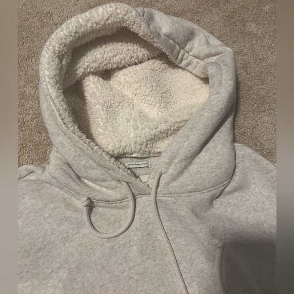 American Eagle Oversized Sweatshirt - Picture 6 of 10